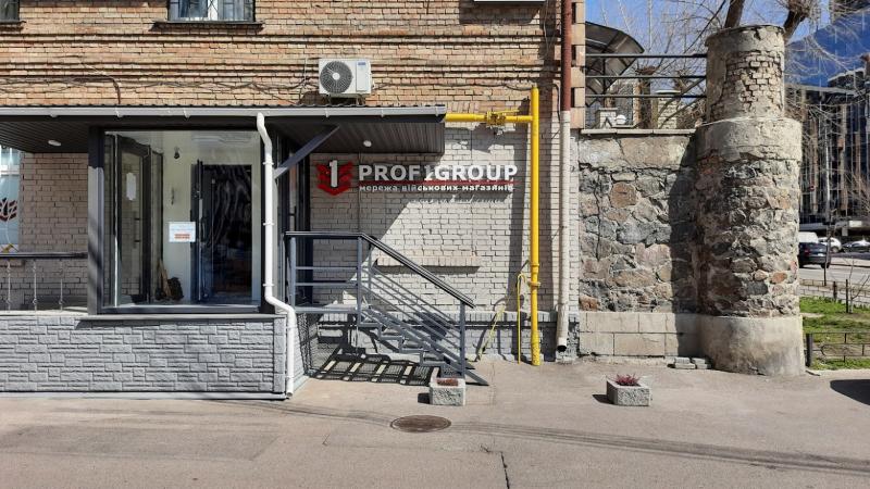 Сеть военных магазинов «PROF1GROUP» изготовление объемных букв