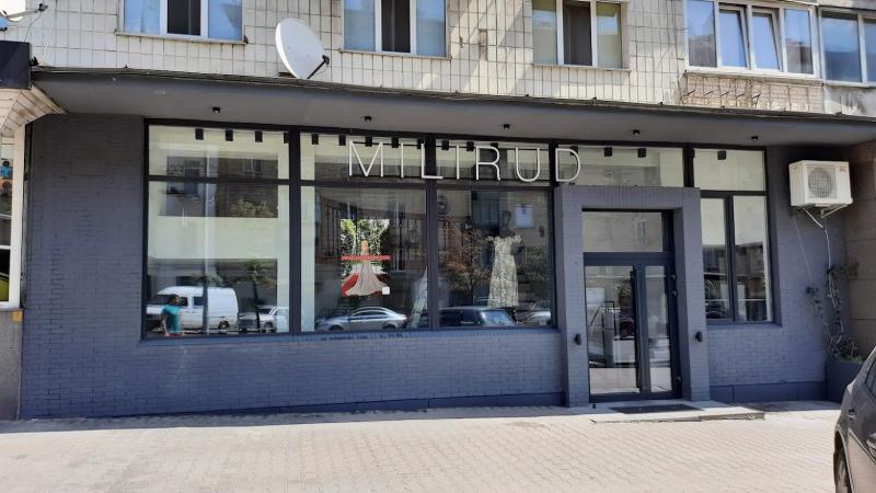 Магазин дизайнерской женской одежды «MILIRUD»