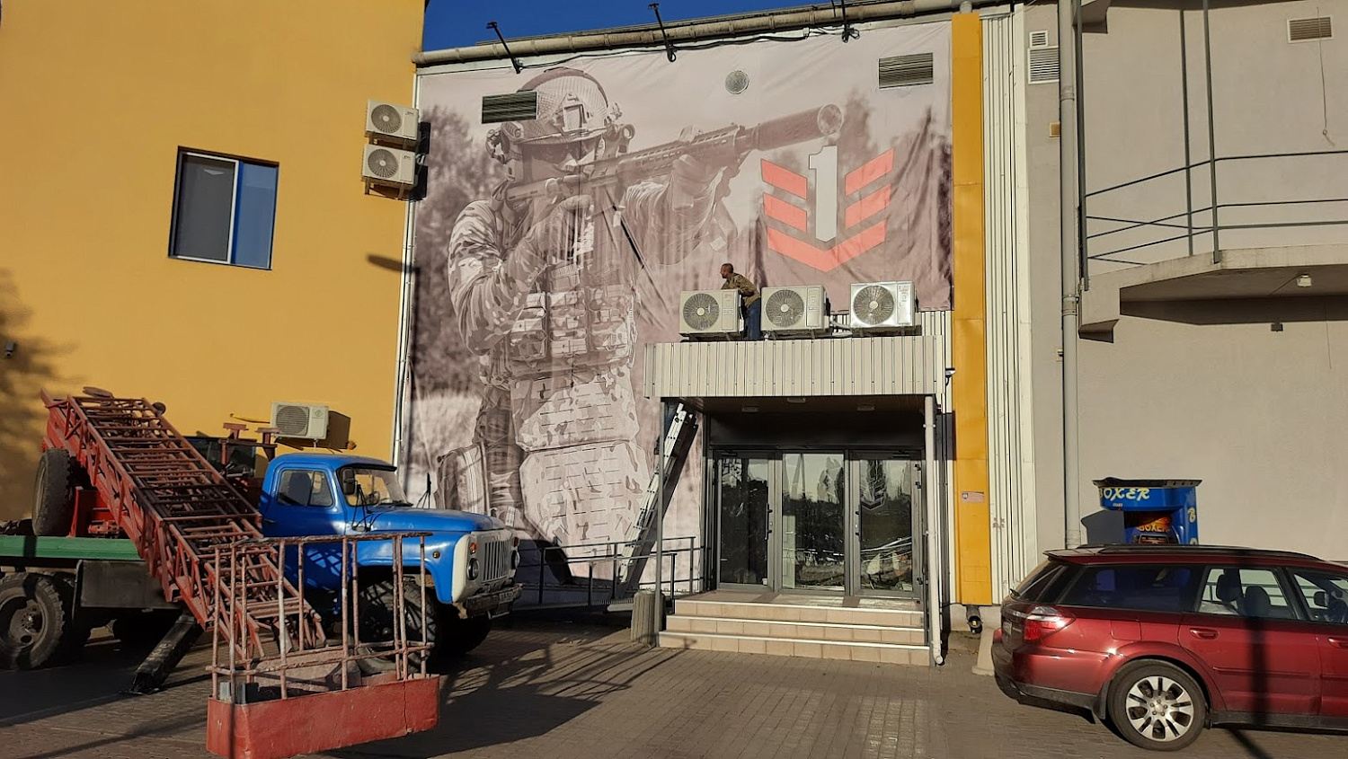 Виготовлення рекламних вивісок